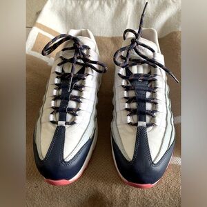 NIKE WMNS AIR MAX 95